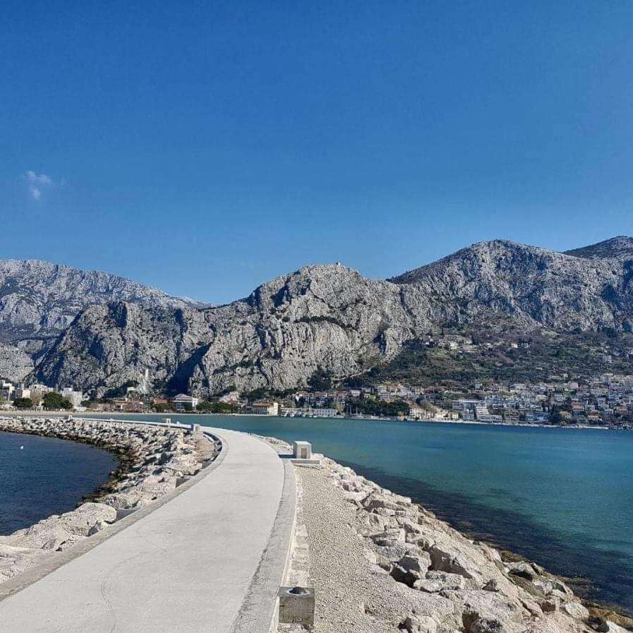 Apartman *Sanja* Omis Omiš Exterior foto